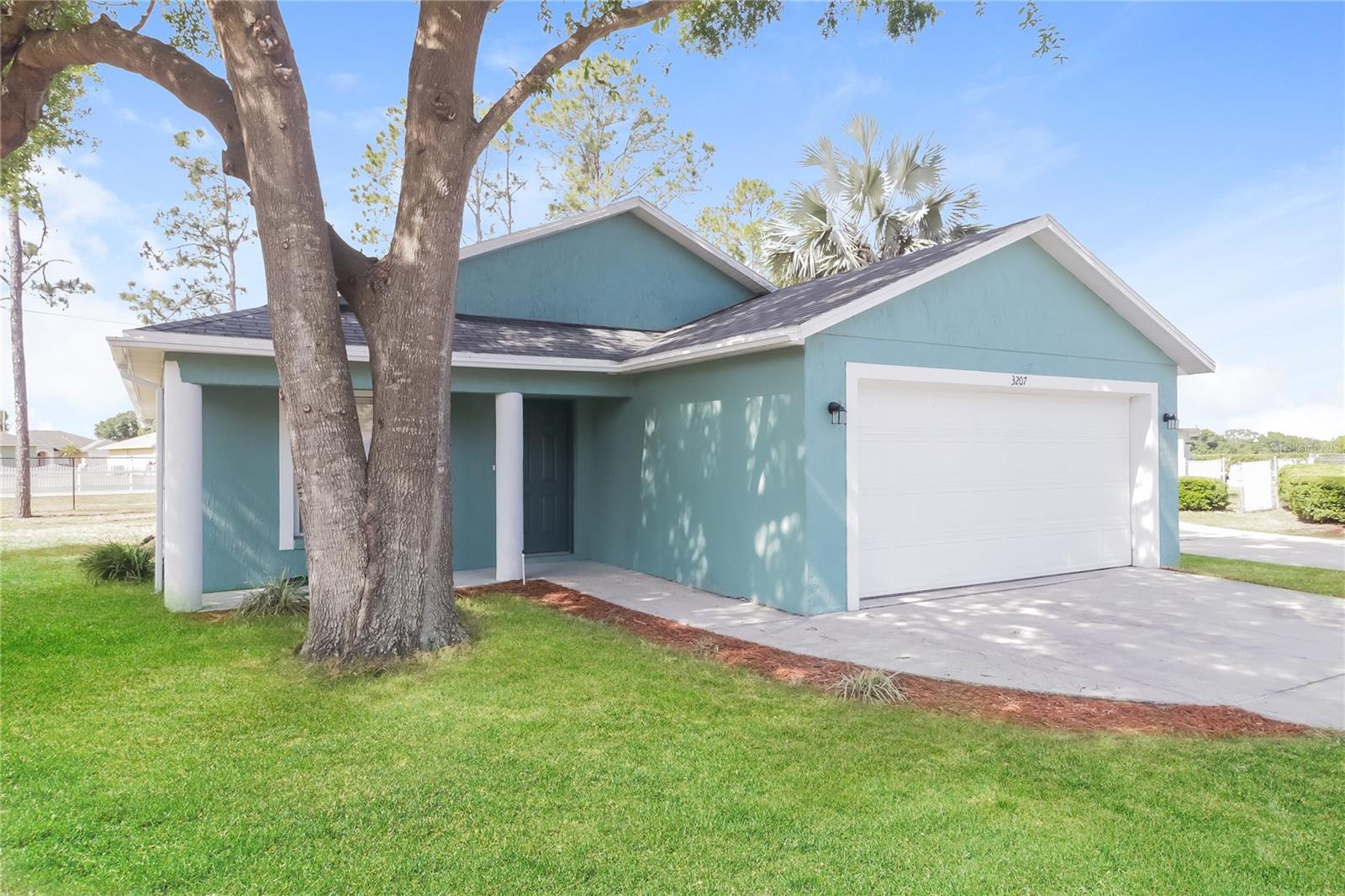 Image 15 of 16 For 3207 Grand Pines Drive