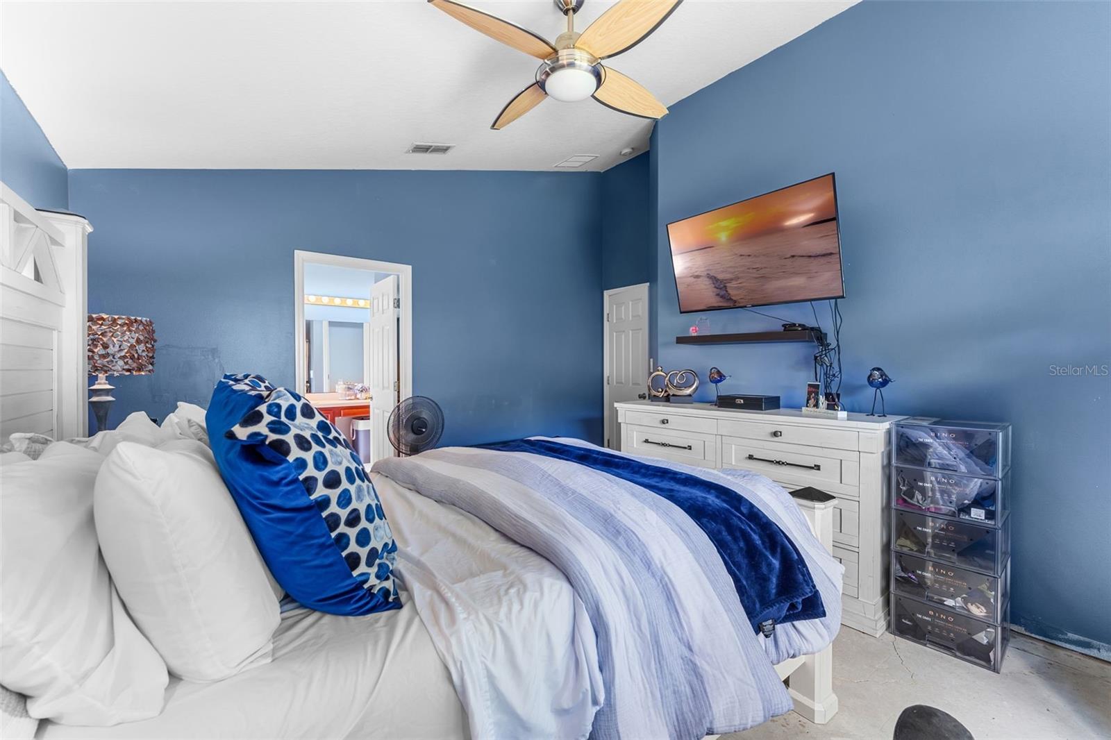 Image 11 of 20 For 480 Lisa Karen Circle