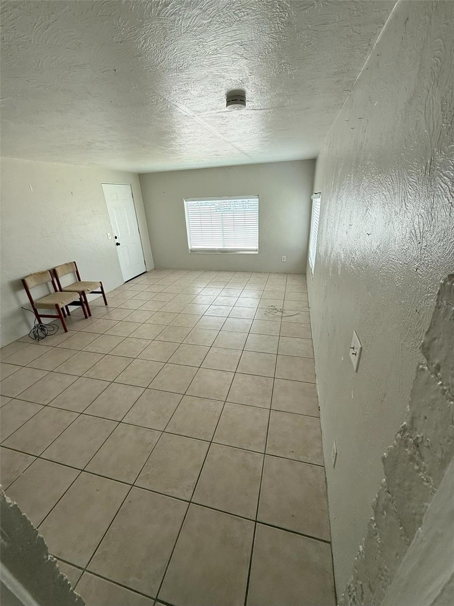 Image 4 of 8 For 1519 Smith Street