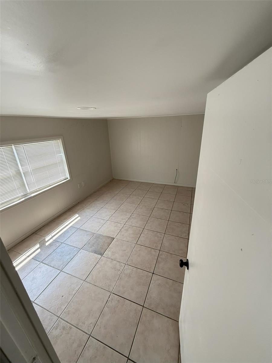 Image 8 of 8 For 1519 Smith Street