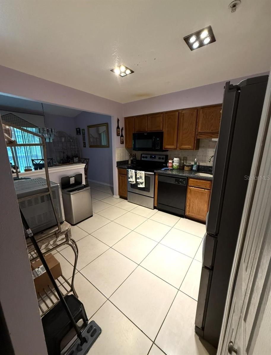 Image 4 of 9 For 5282 Tunbridge Wells Lane 1403