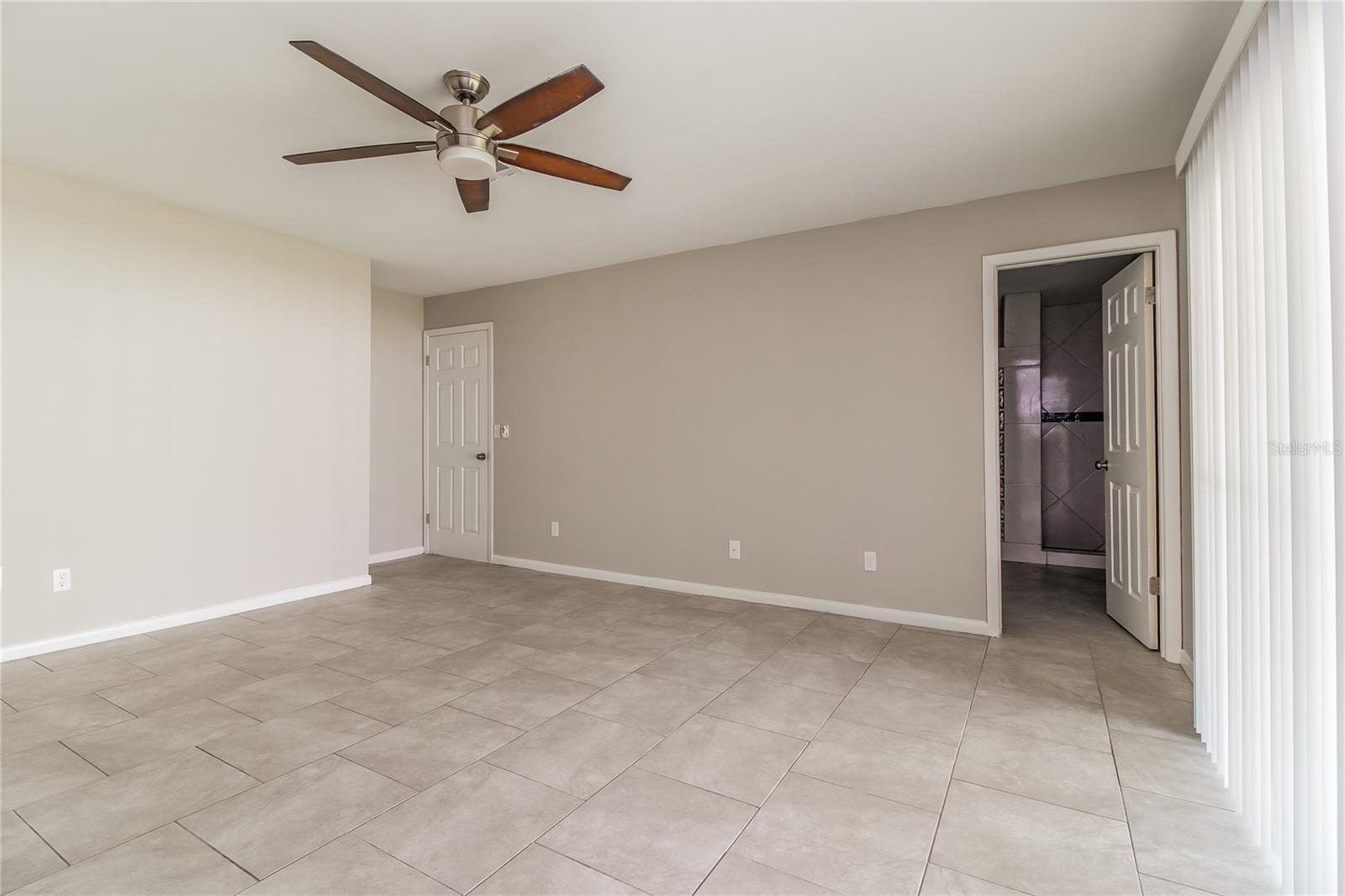 Image 10 of 16 For 822 Black Knight Drive
