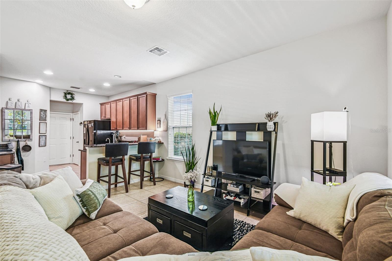 Image 7 of 61 For 10624 Reams Road
