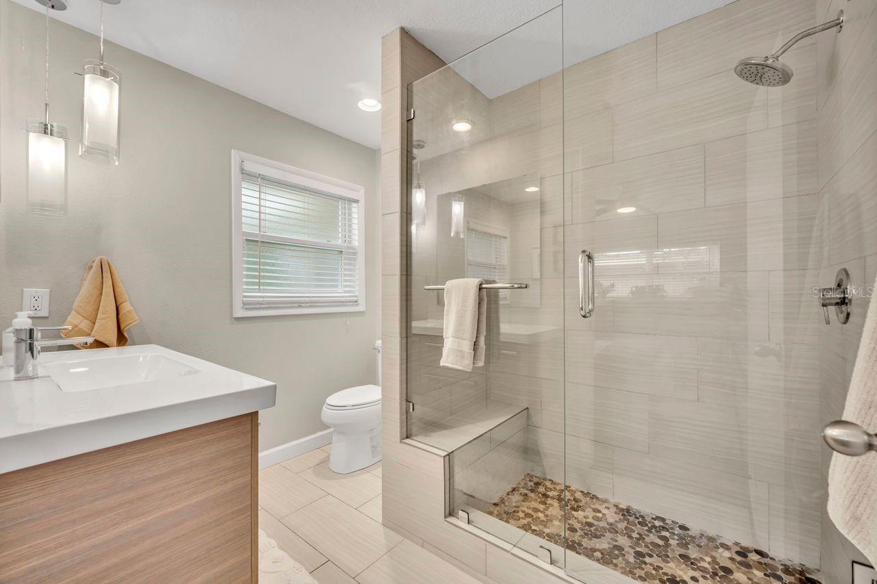 Listing photo id 12 for 170 Faith Terrace