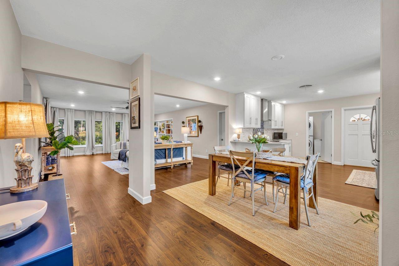 Listing photo id 1 for 170 Faith Terrace
