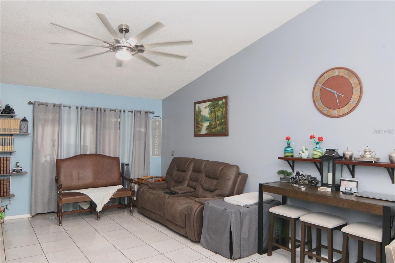 Image 6 of 31 For 2918 Prince Oak Court
