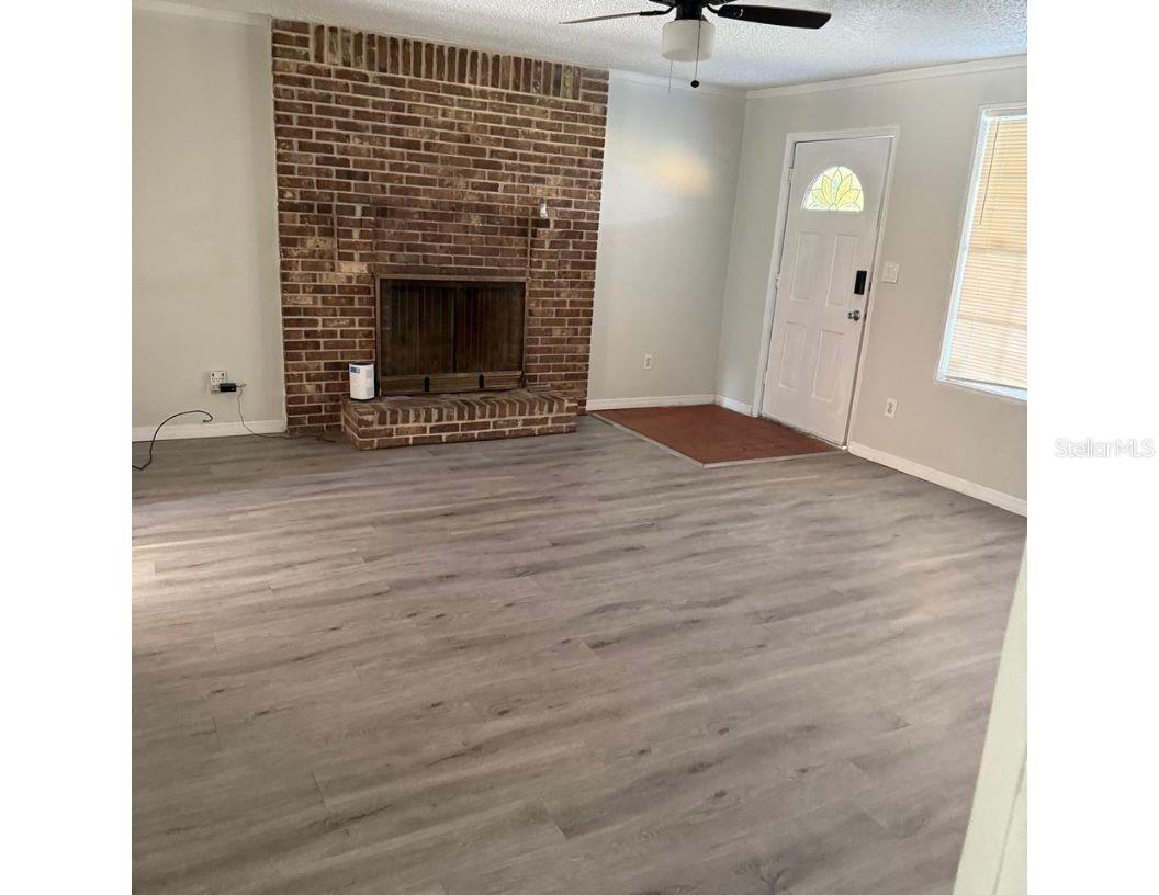 Listing photo id 0 for 2906 4th Street