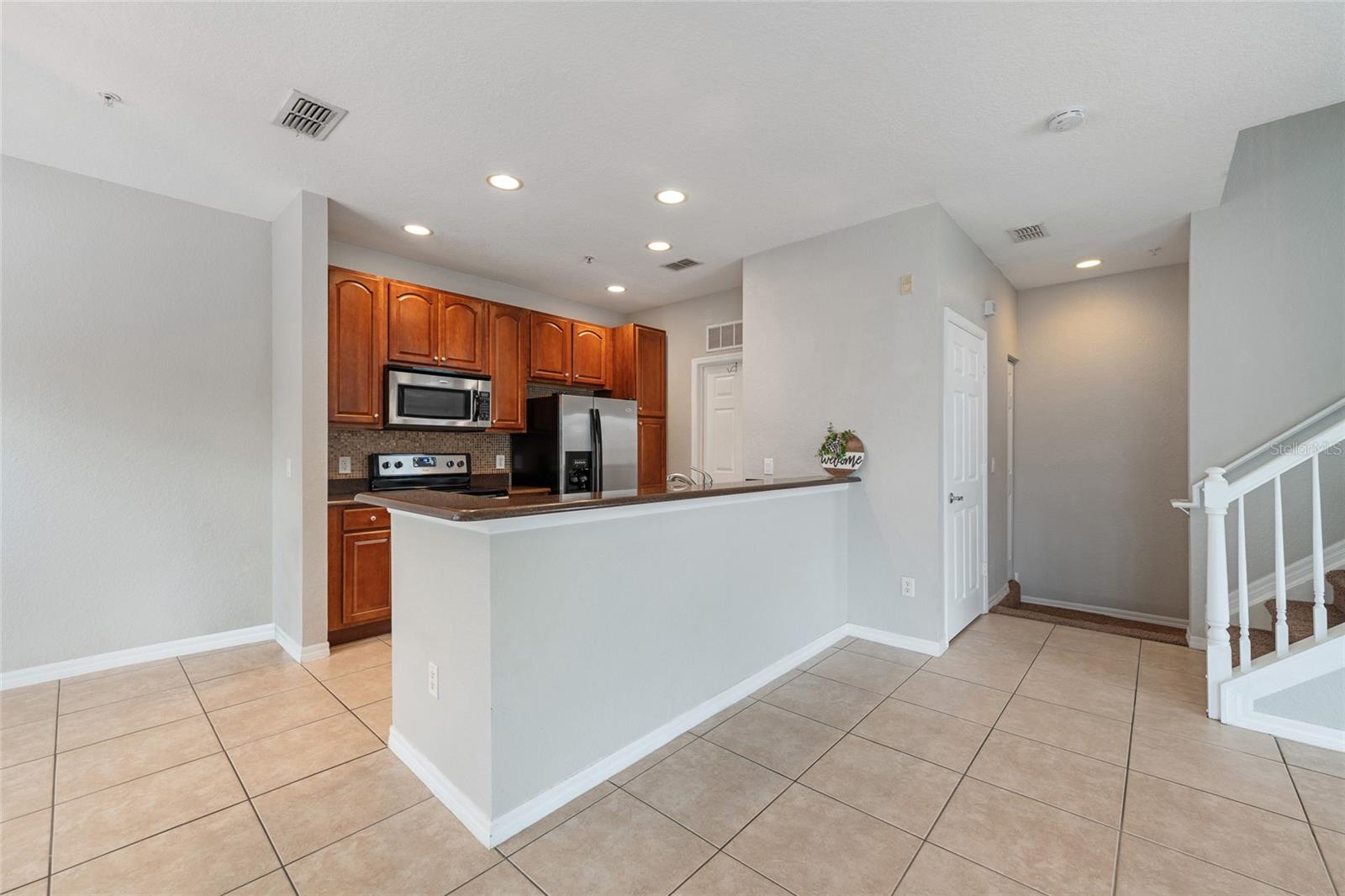 Image 10 of 29 For 2352 Grand Central Parkway 10