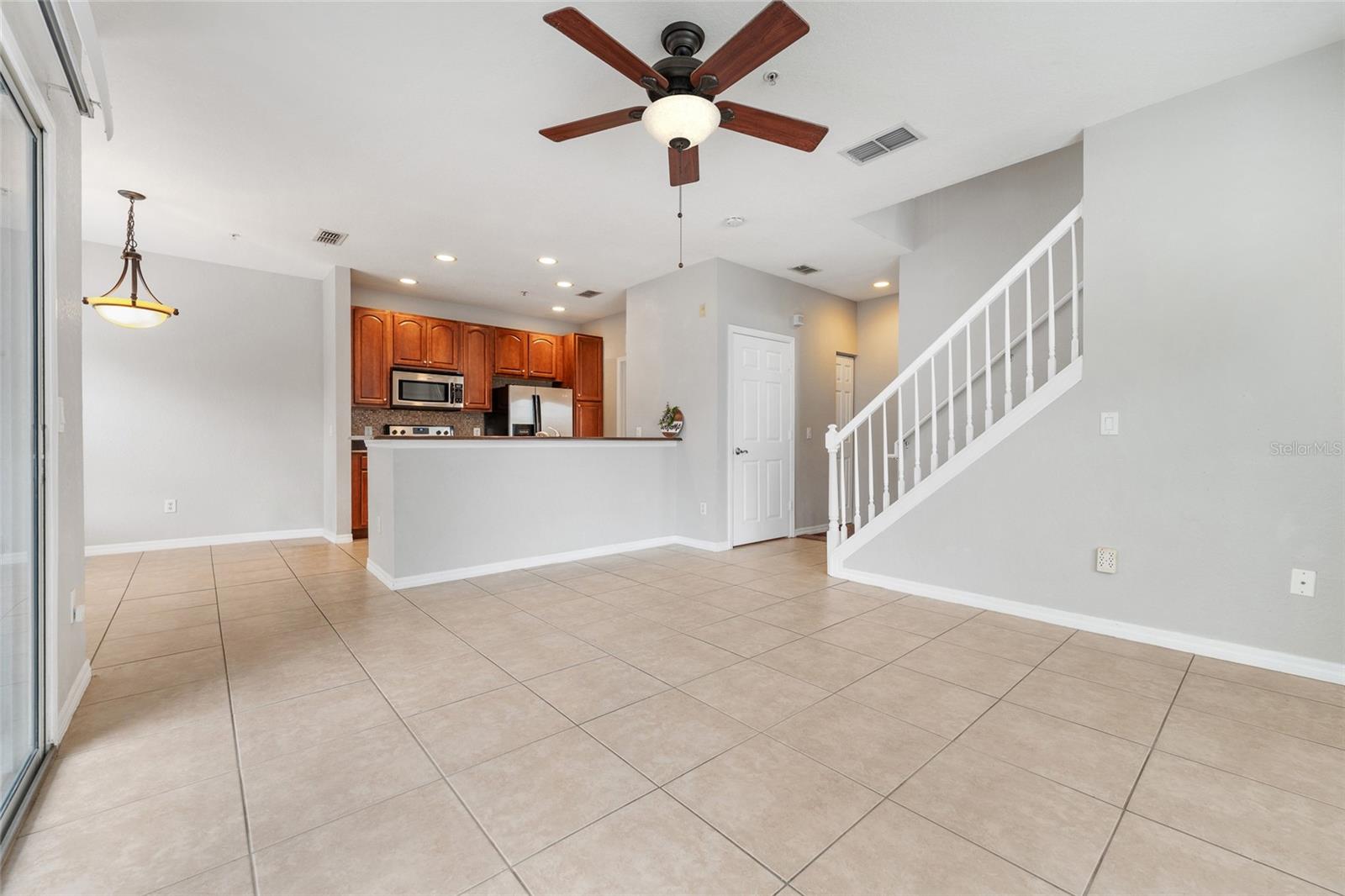 Image 6 of 29 For 2352 Grand Central Parkway 10