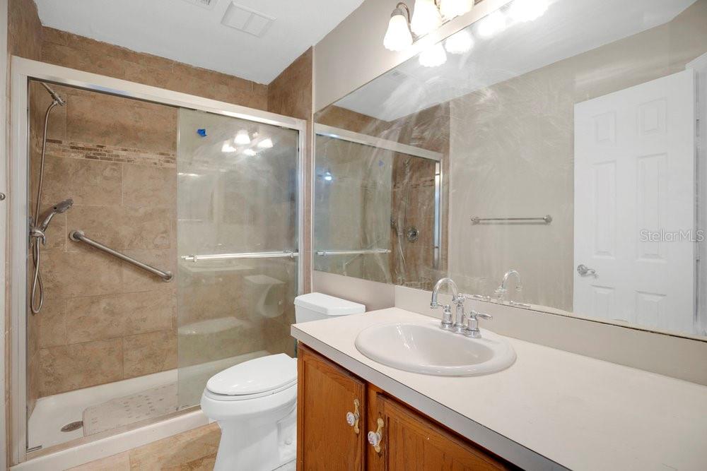 Image 17 of 27 For 949 Bird Bay Court 101