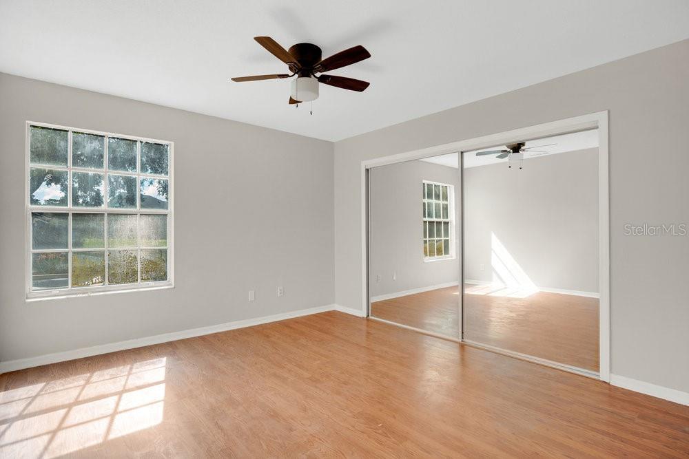 Image 18 of 27 For 949 Bird Bay Court 101
