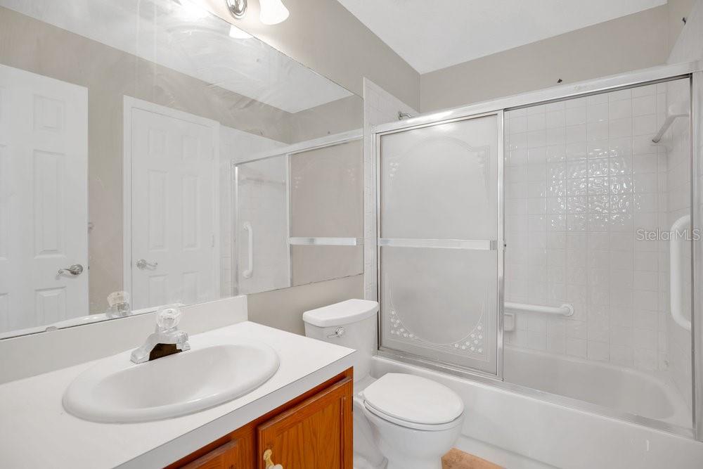 Image 20 of 27 For 949 Bird Bay Court 101