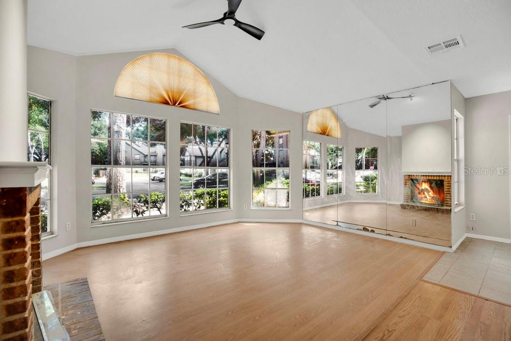 Image 7 of 27 For 949 Bird Bay Court 101