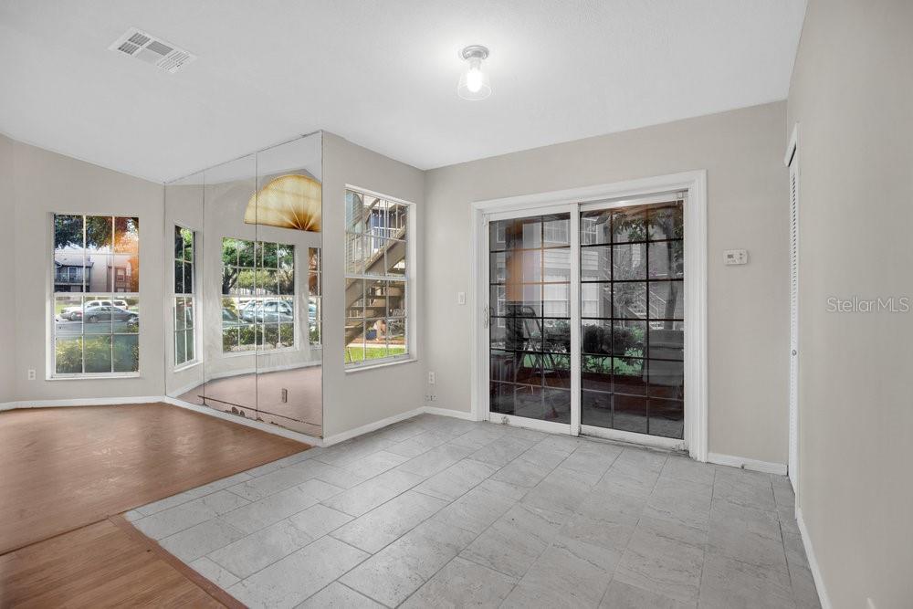 Image 9 of 27 For 949 Bird Bay Court 101