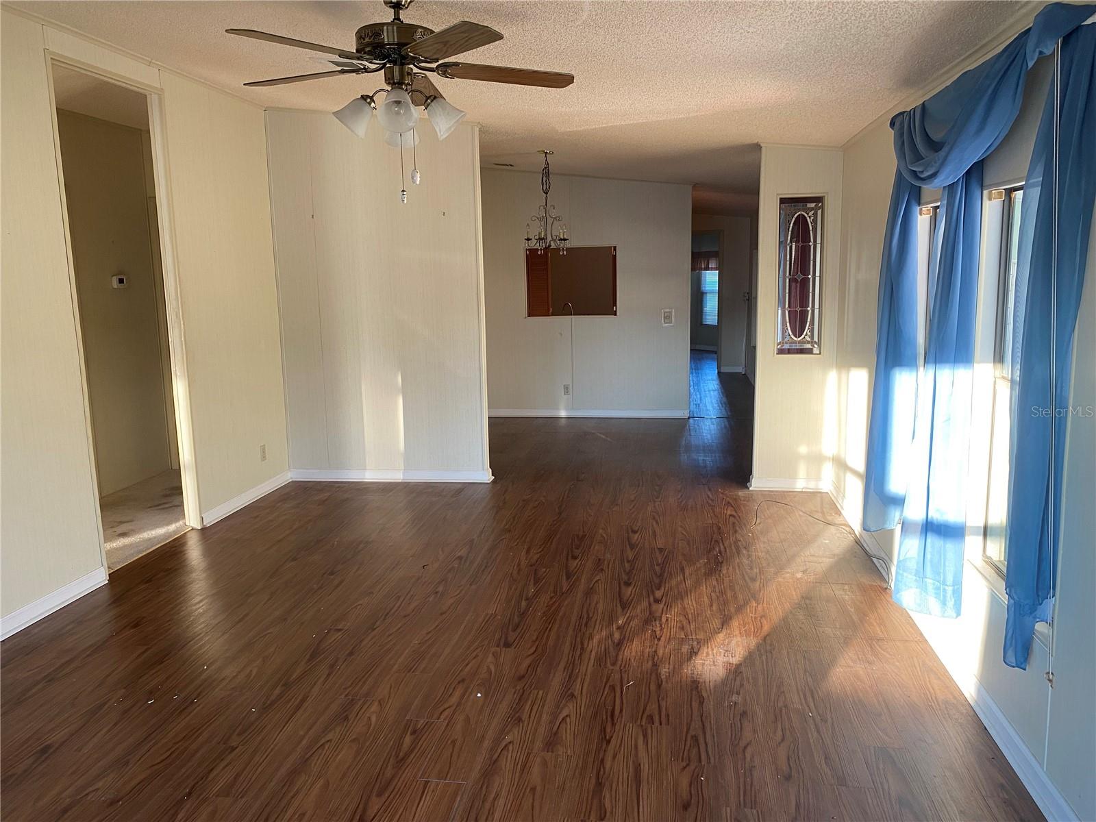 Image 8 of 19 For 2693 Cayman Circle R
