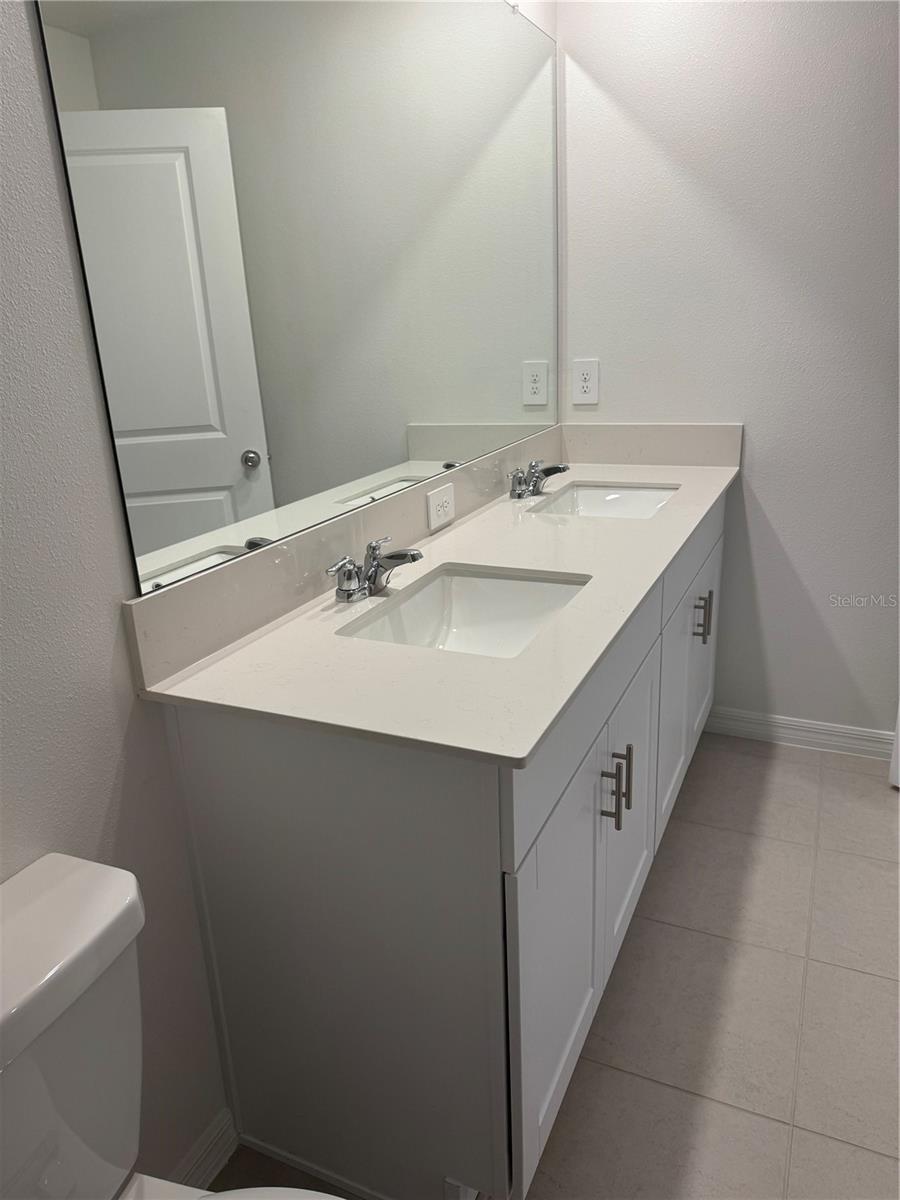 Image 17 of 22 For 216 27th Street Se