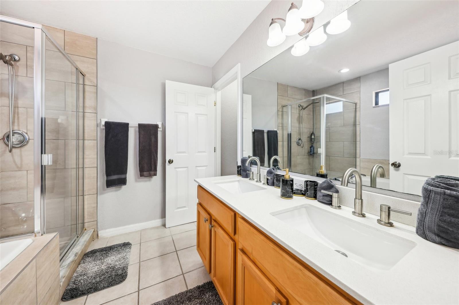 Image 30 of 72 For 332 Summer Place Loop