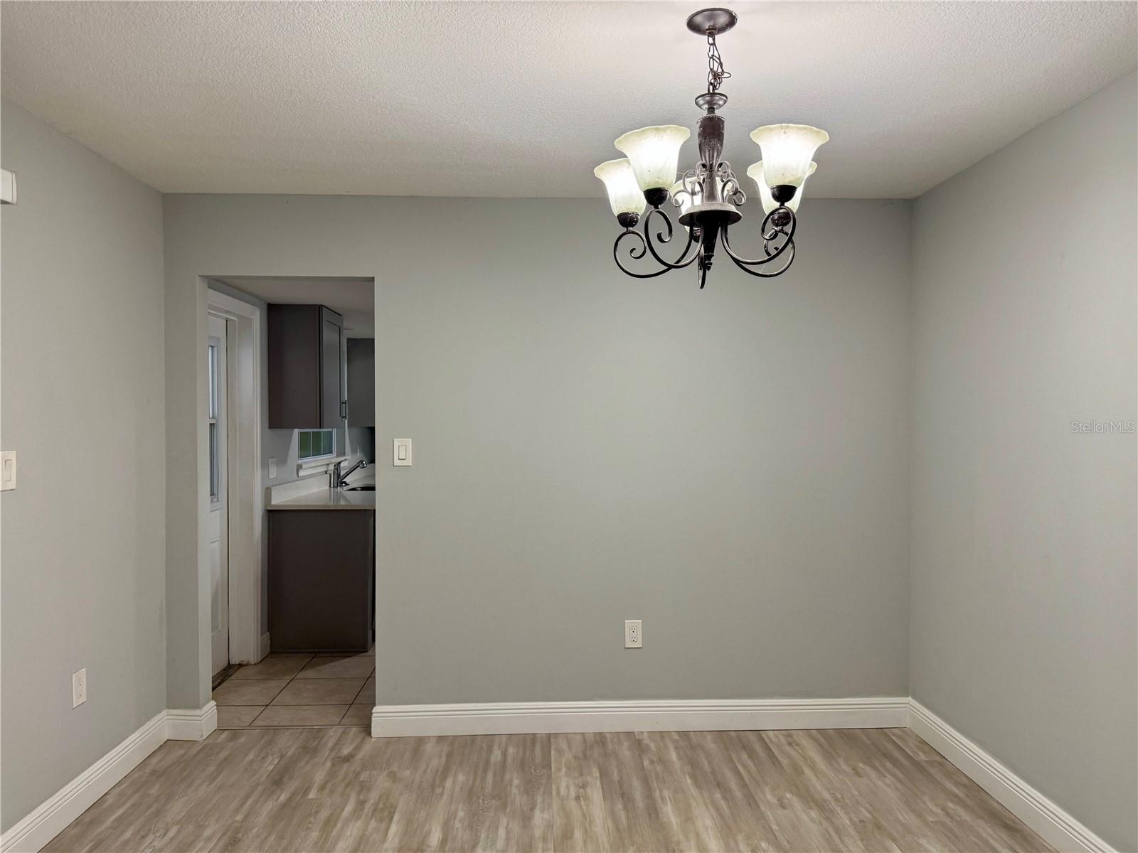 Image 10 of 23 For 8515 Sandberry Boulevard