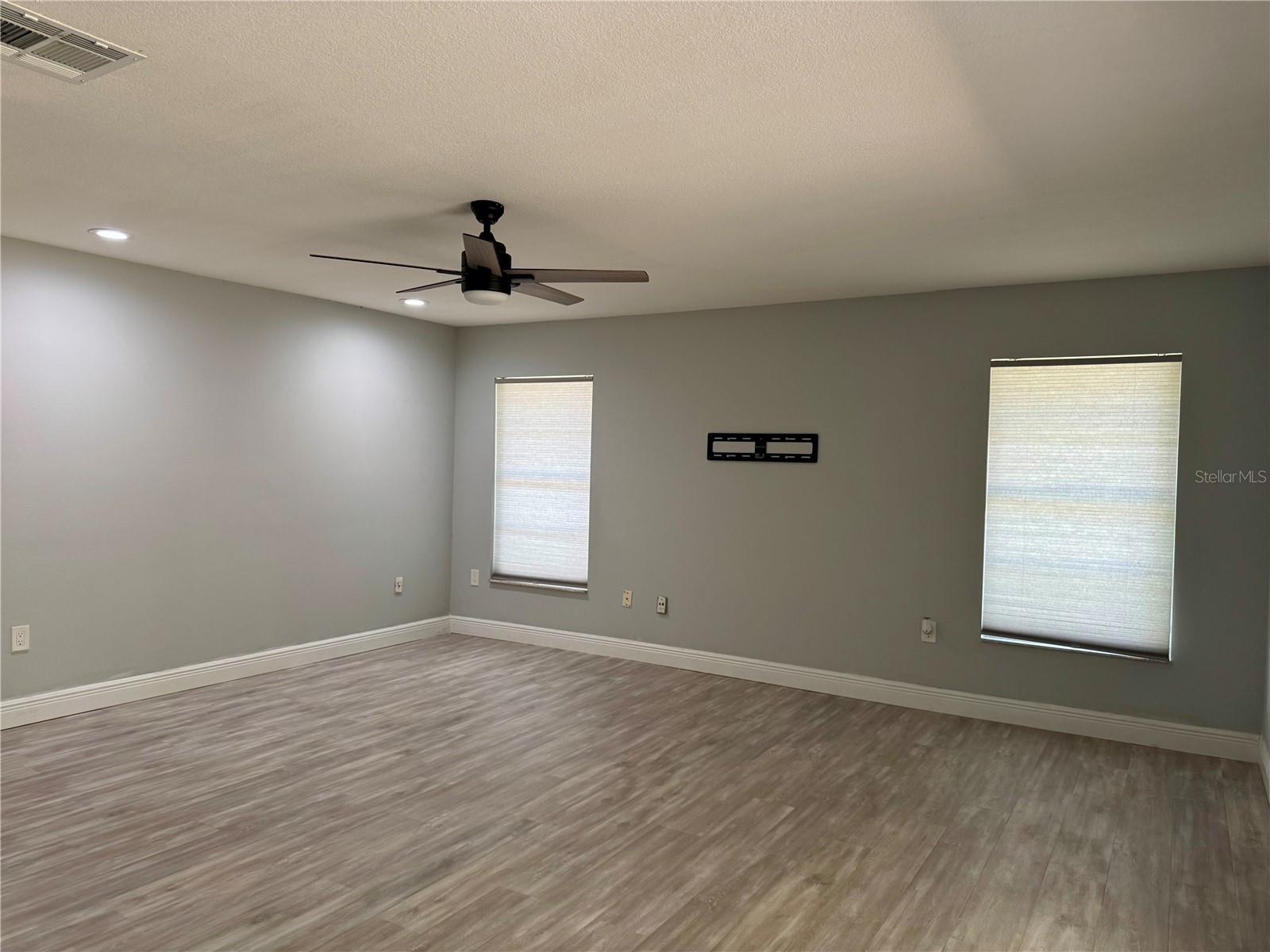Image 12 of 23 For 8515 Sandberry Boulevard