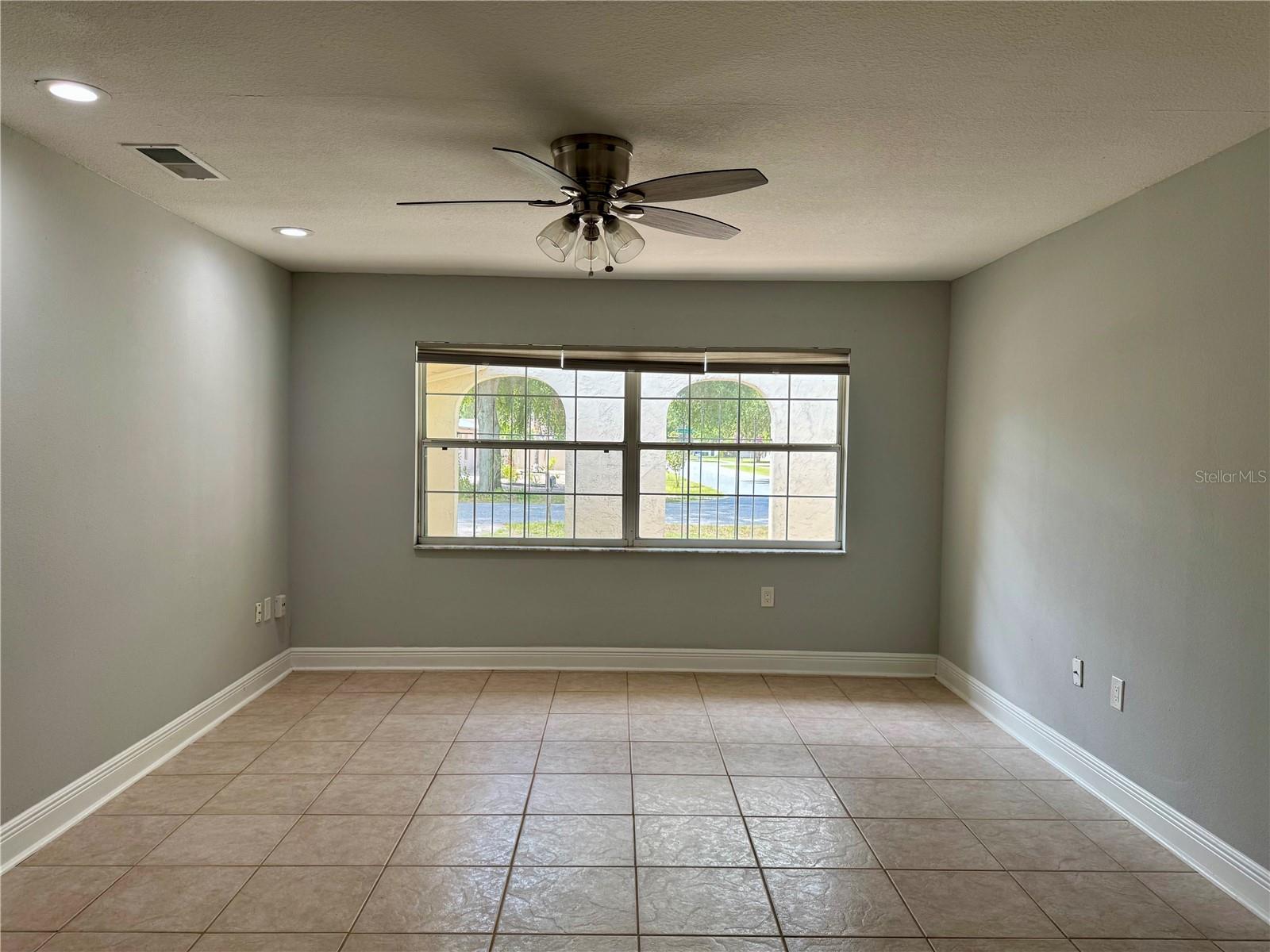 Image 13 of 23 For 8515 Sandberry Boulevard
