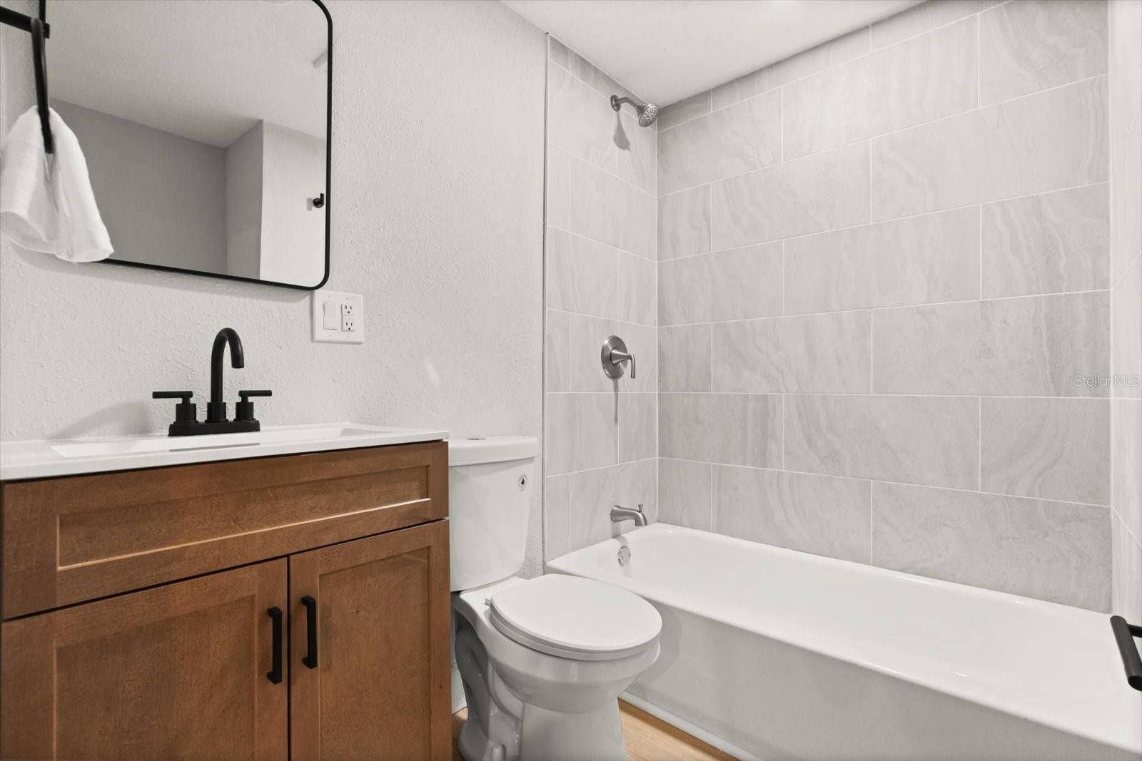 Image 15 of 21 For 6722 Edgewater Drive