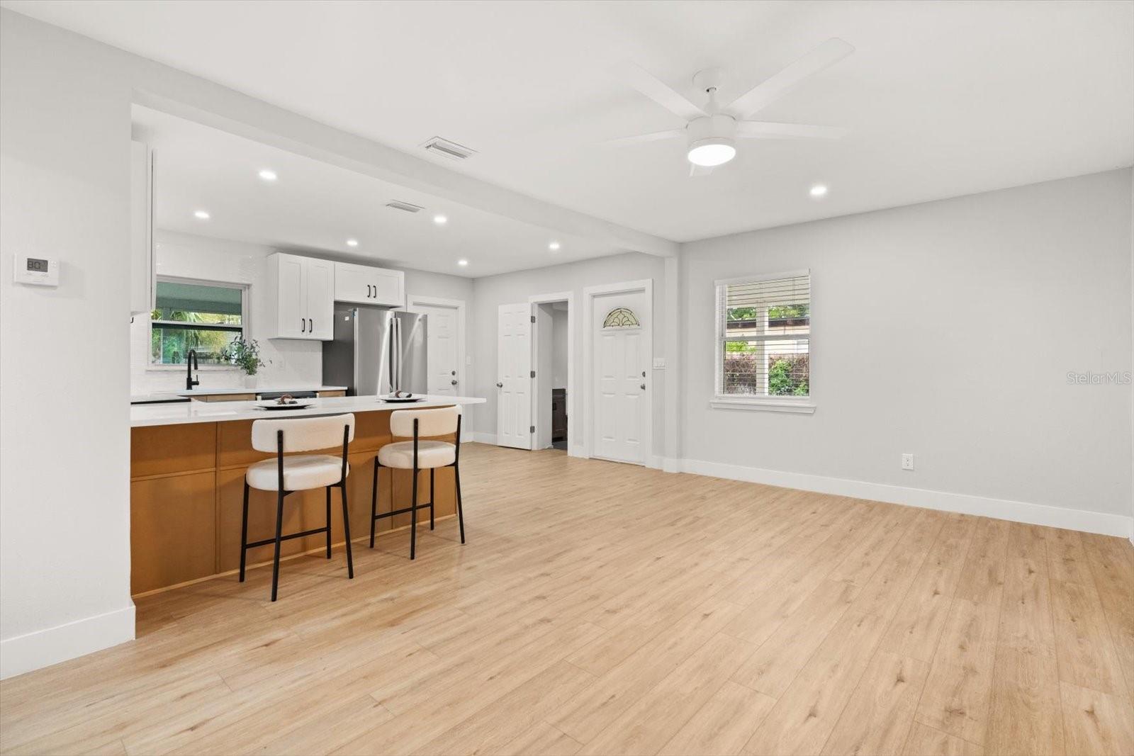 Image 8 of 21 For 6722 Edgewater Drive