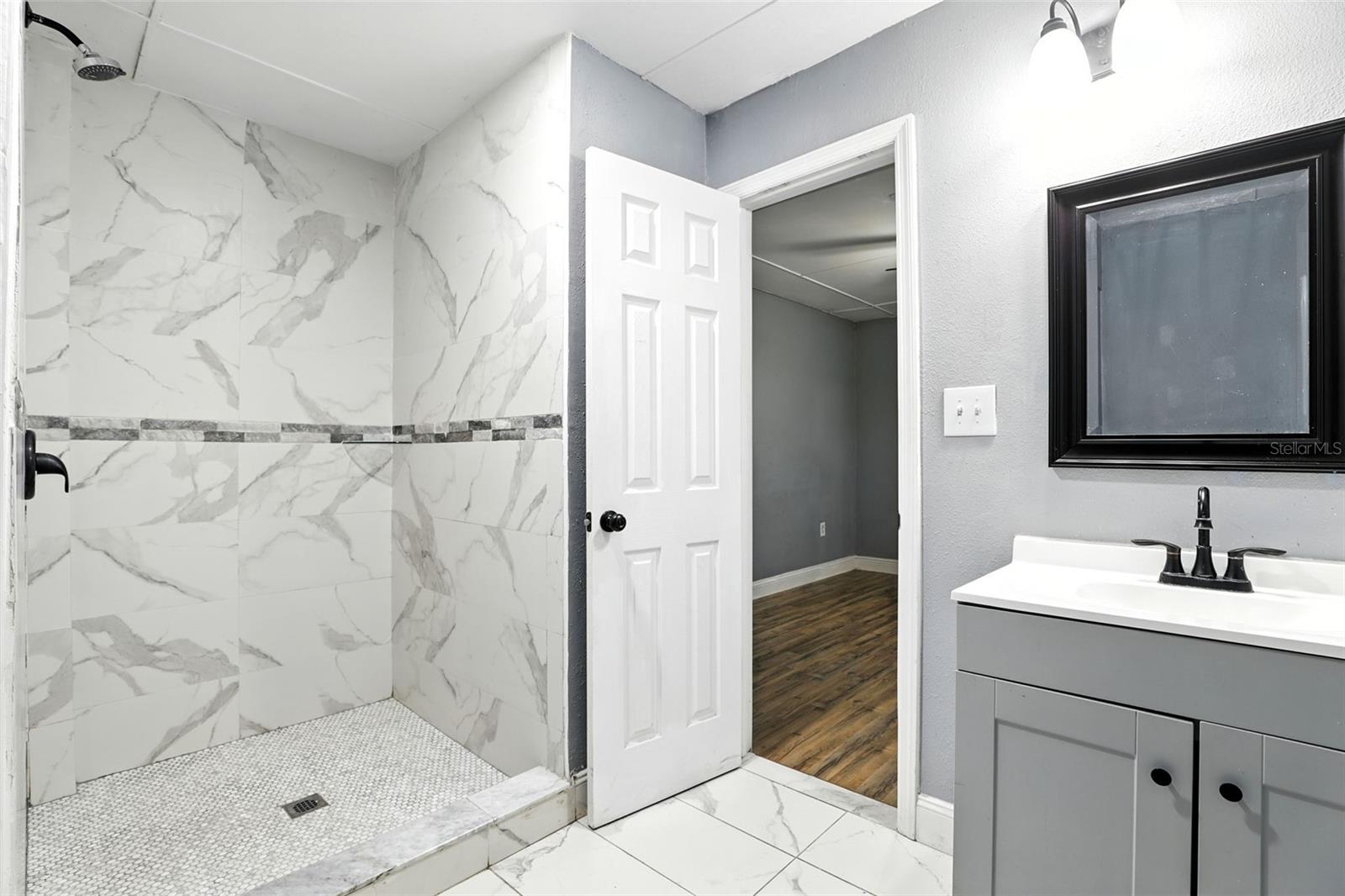 Image 22 of 27 For 1412 Voorhis Avenue