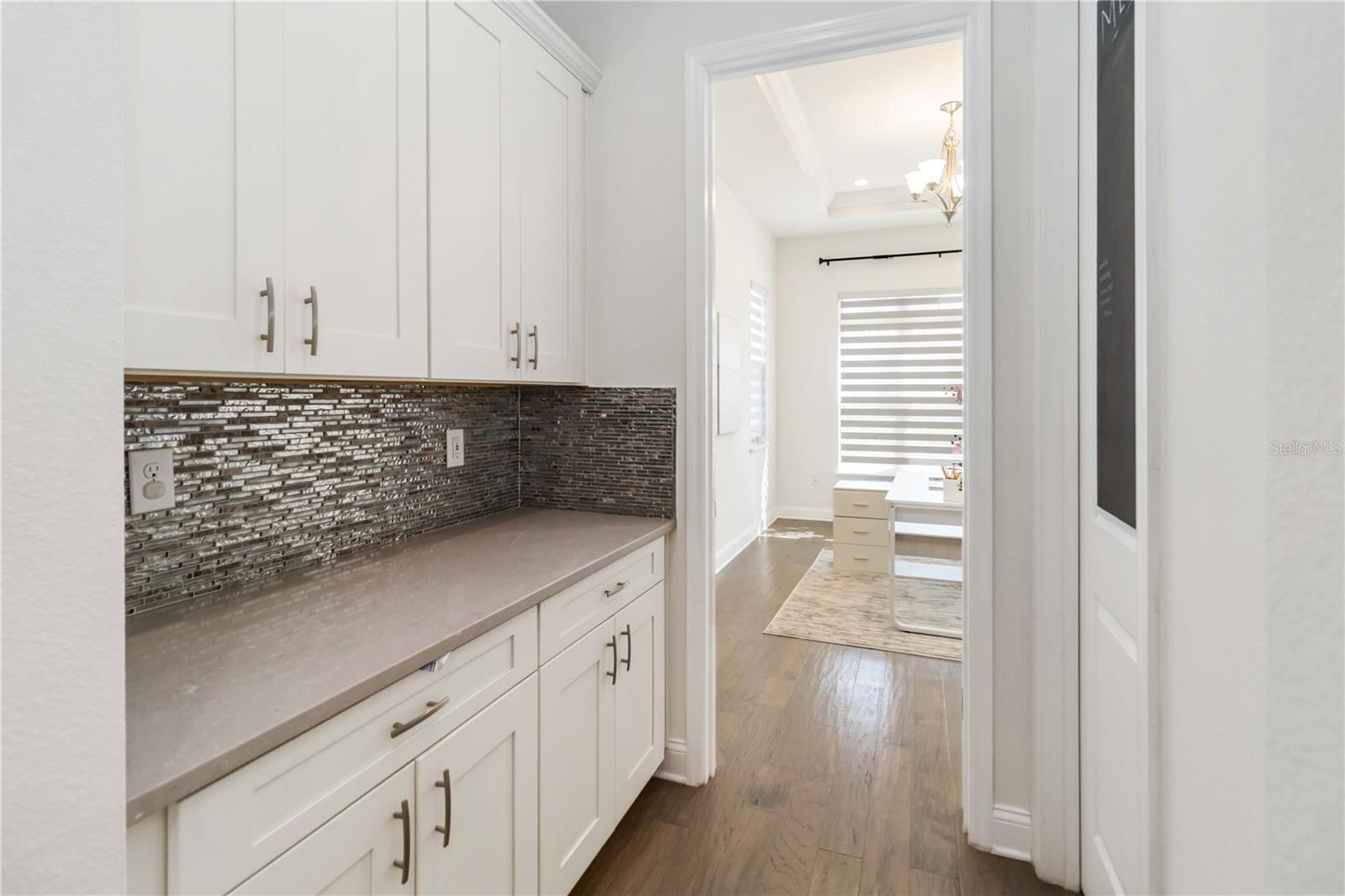 Image 14 of 59 For 10594 Royal Cypress Way