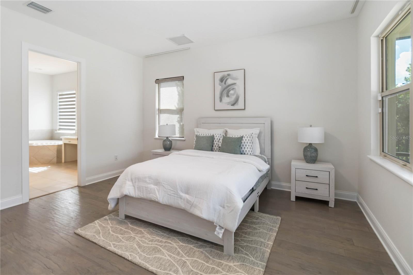 Image 21 of 59 For 10594 Royal Cypress Way