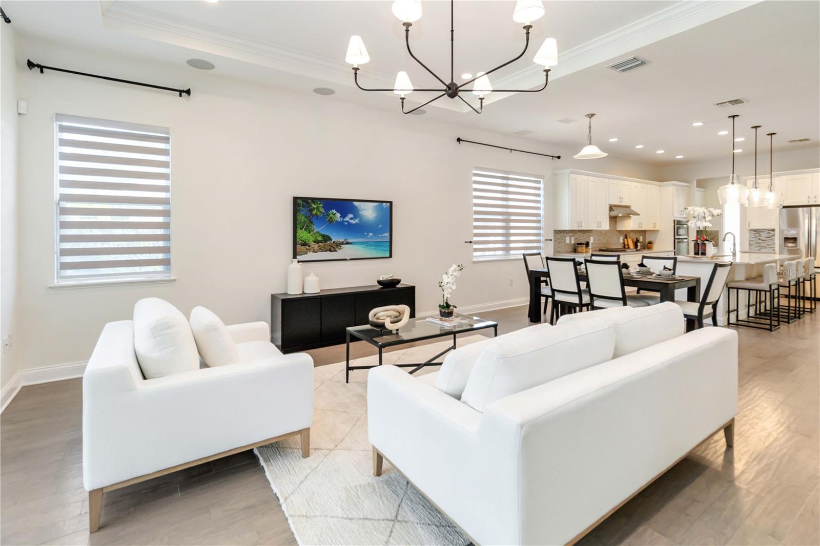 Image 28 of 59 For 10594 Royal Cypress Way