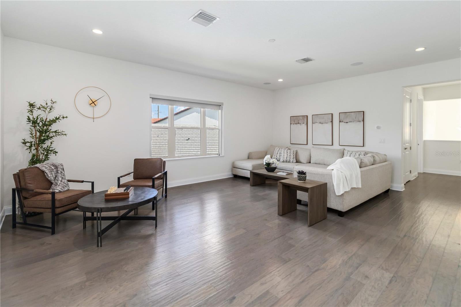 Image 30 of 59 For 10594 Royal Cypress Way
