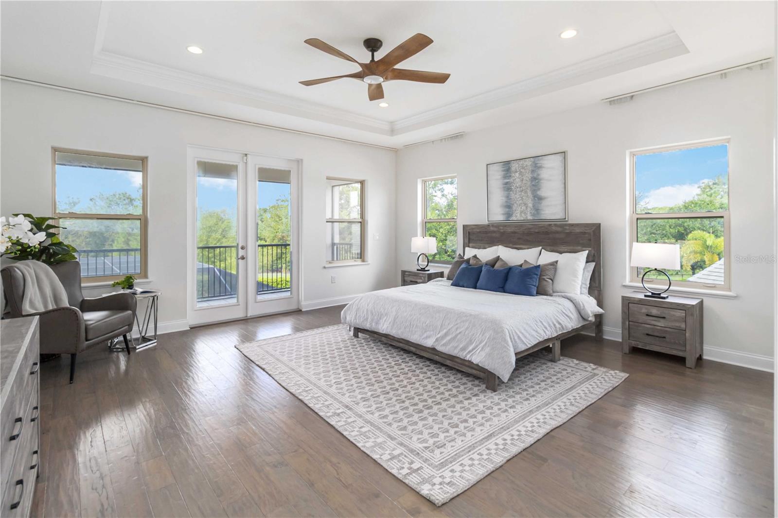 Image 33 of 59 For 10594 Royal Cypress Way