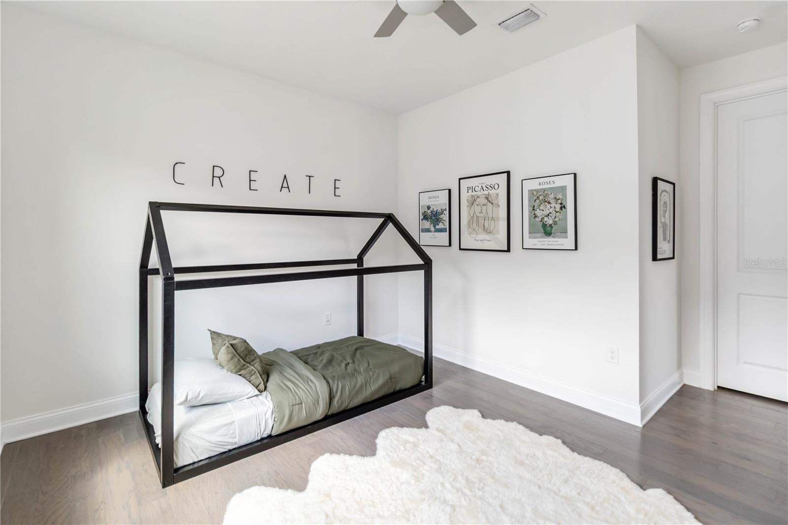 Image 37 of 59 For 10594 Royal Cypress Way