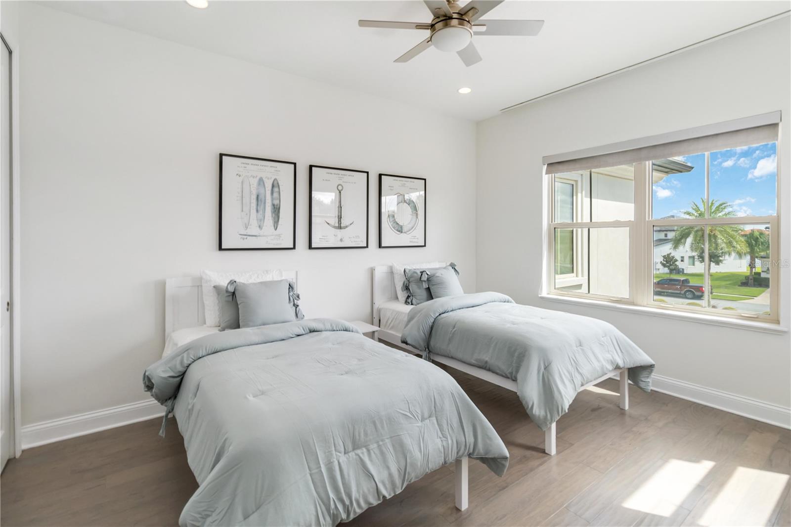 Image 39 of 59 For 10594 Royal Cypress Way