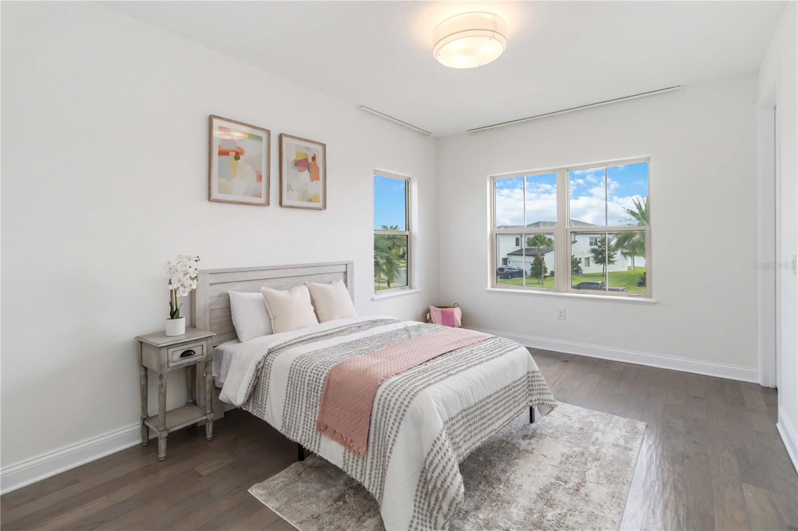 Image 43 of 59 For 10594 Royal Cypress Way