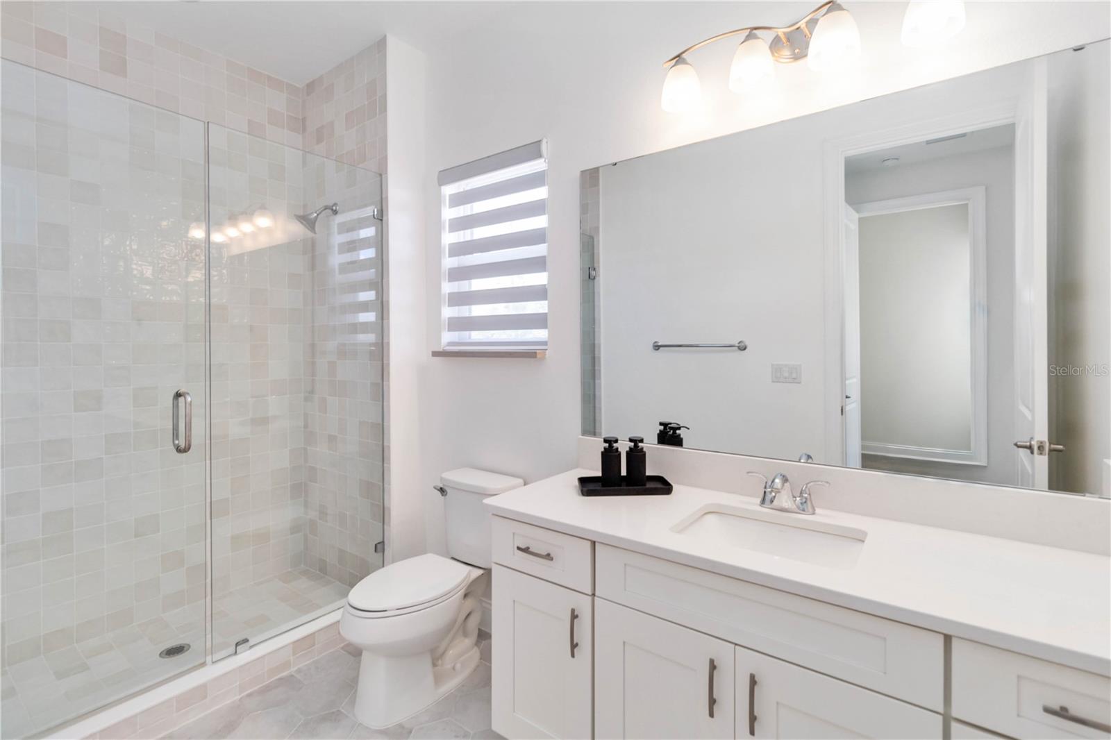 Image 45 of 59 For 10594 Royal Cypress Way