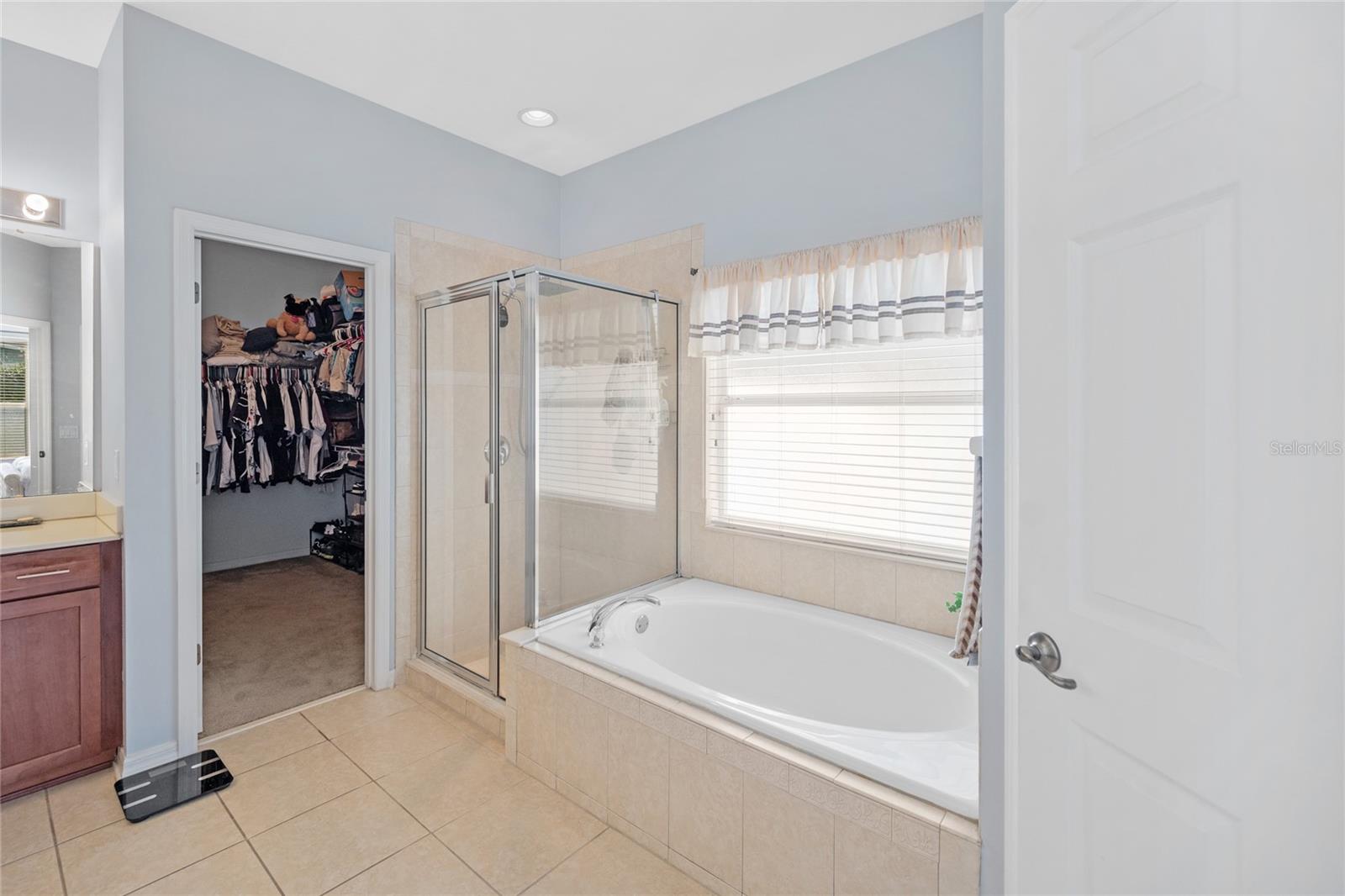 Image 23 of 49 For 14810 Sweet Acacia Drive