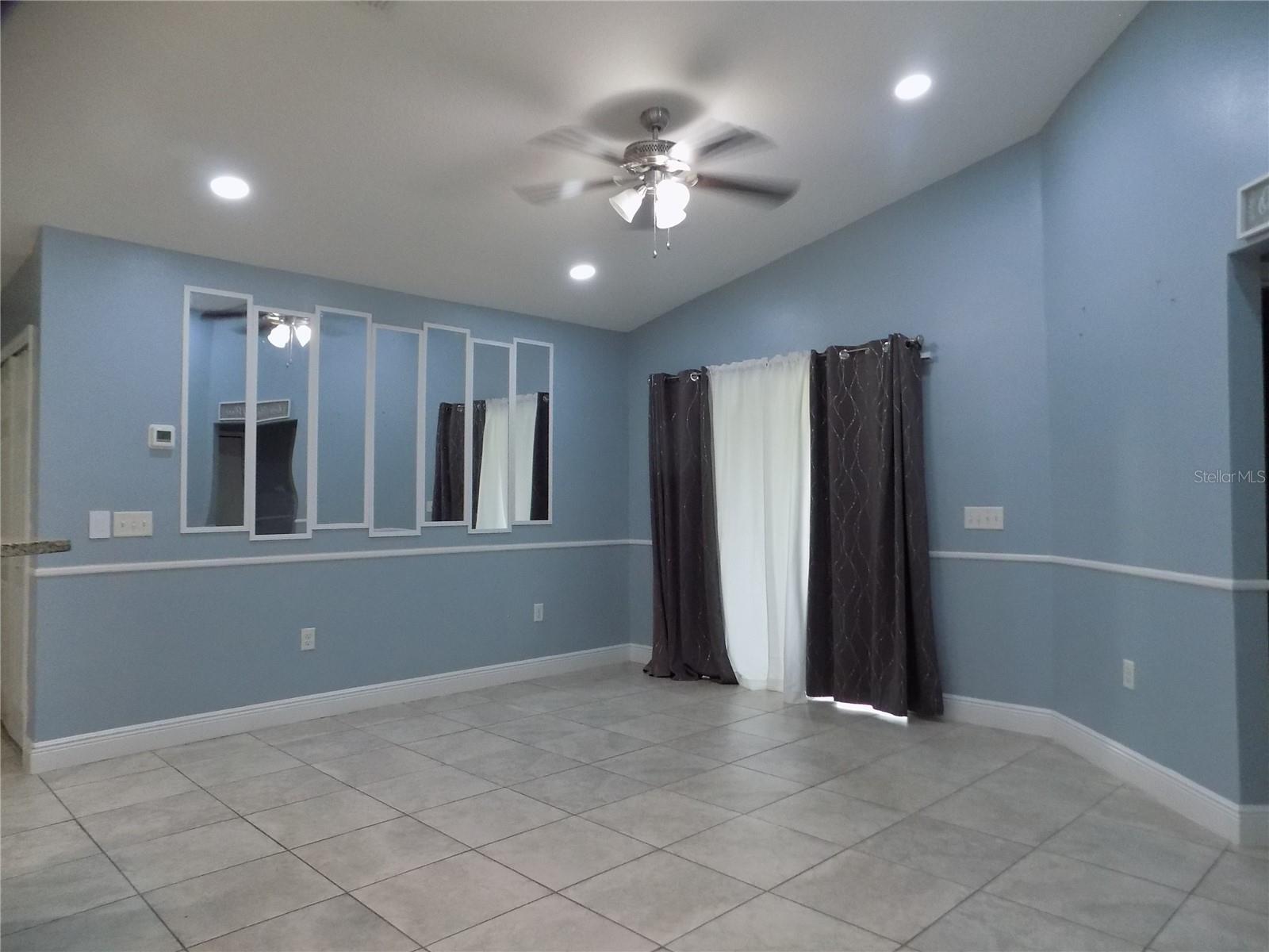 Image 12 of 27 For 377 Cimarron Court