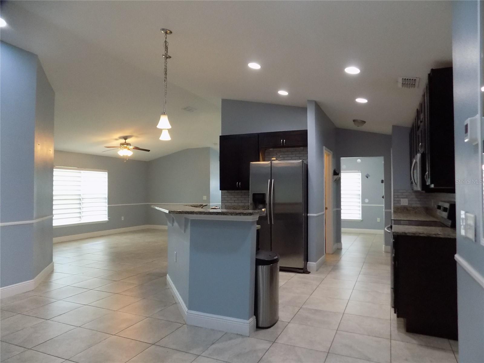 Image 7 of 27 For 377 Cimarron Court