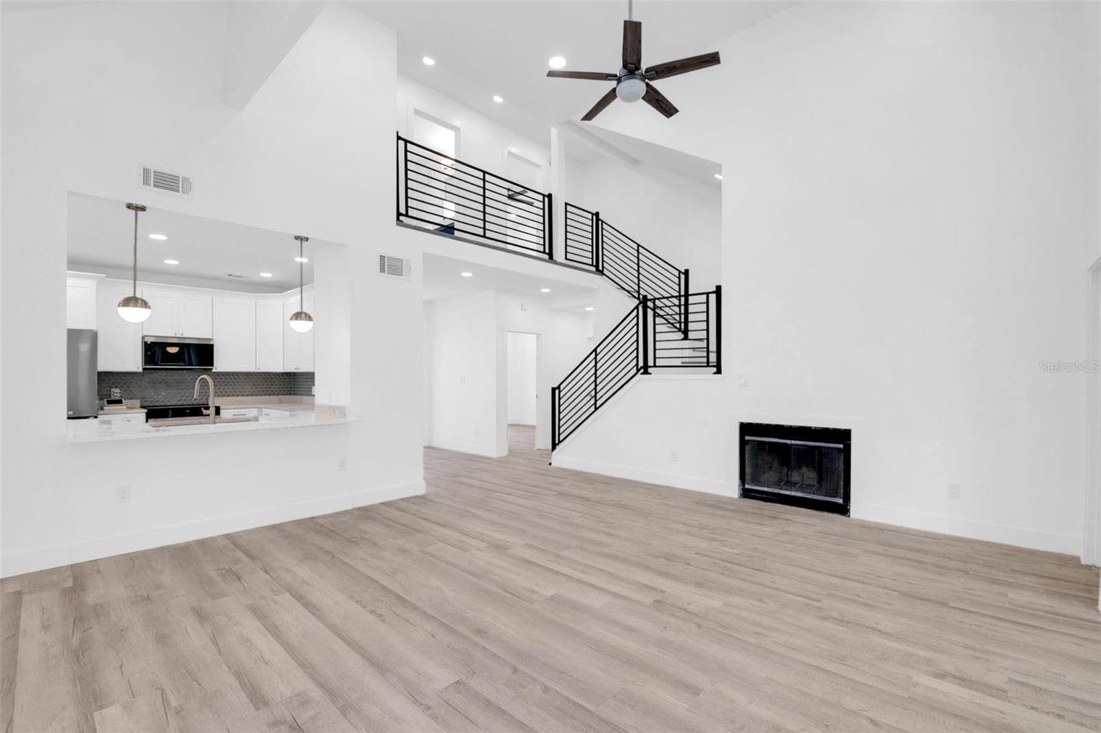 Image 10 of 47 For 649 Remington Oak Drive