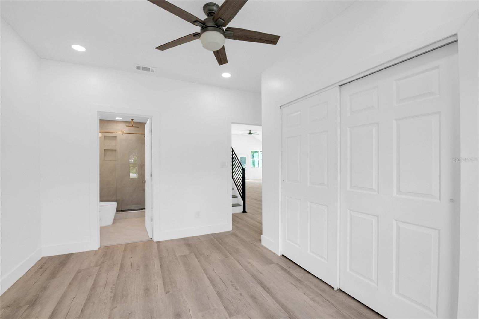 Image 19 of 47 For 649 Remington Oak Drive