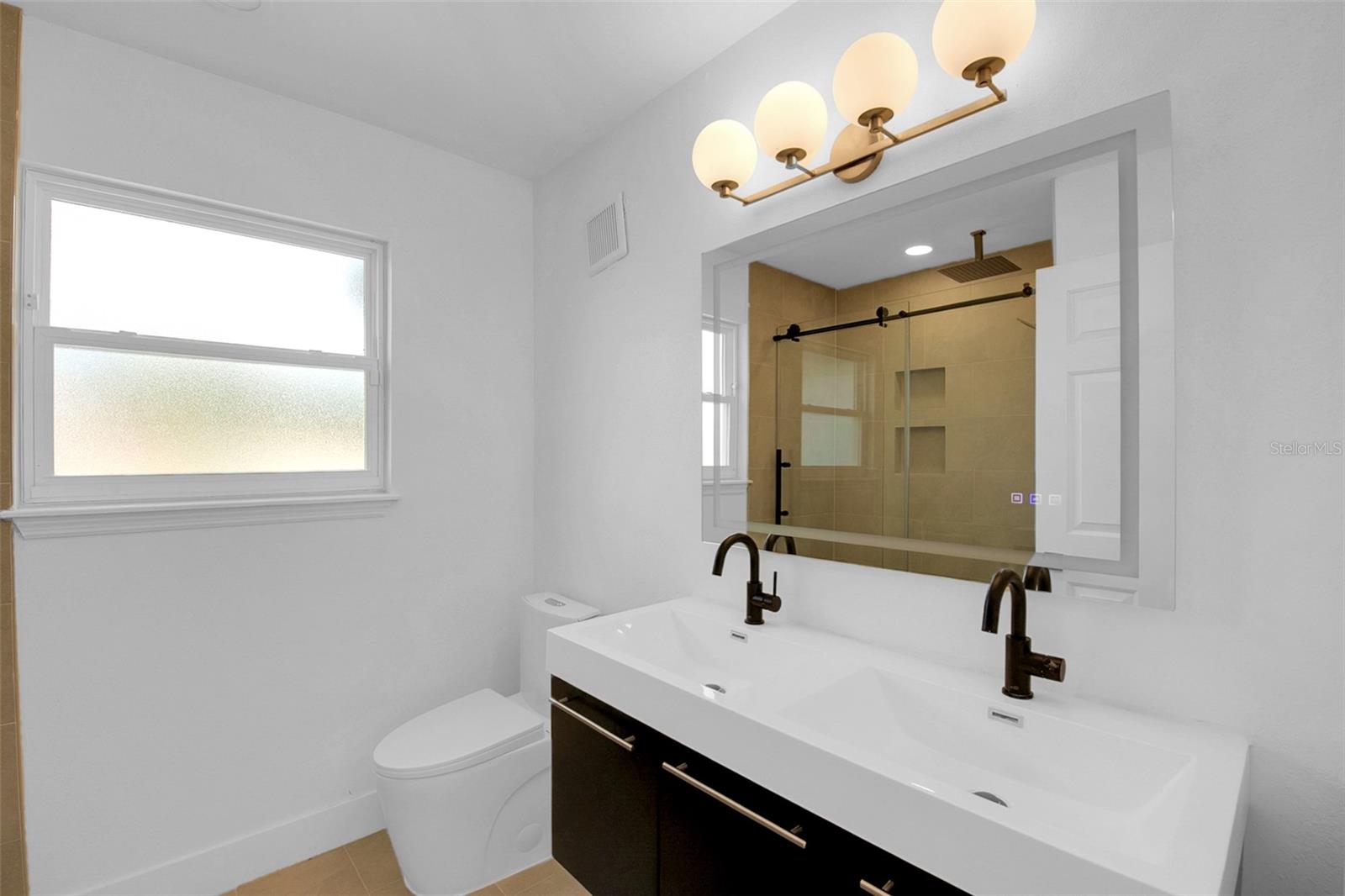 Image 38 of 47 For 649 Remington Oak Drive
