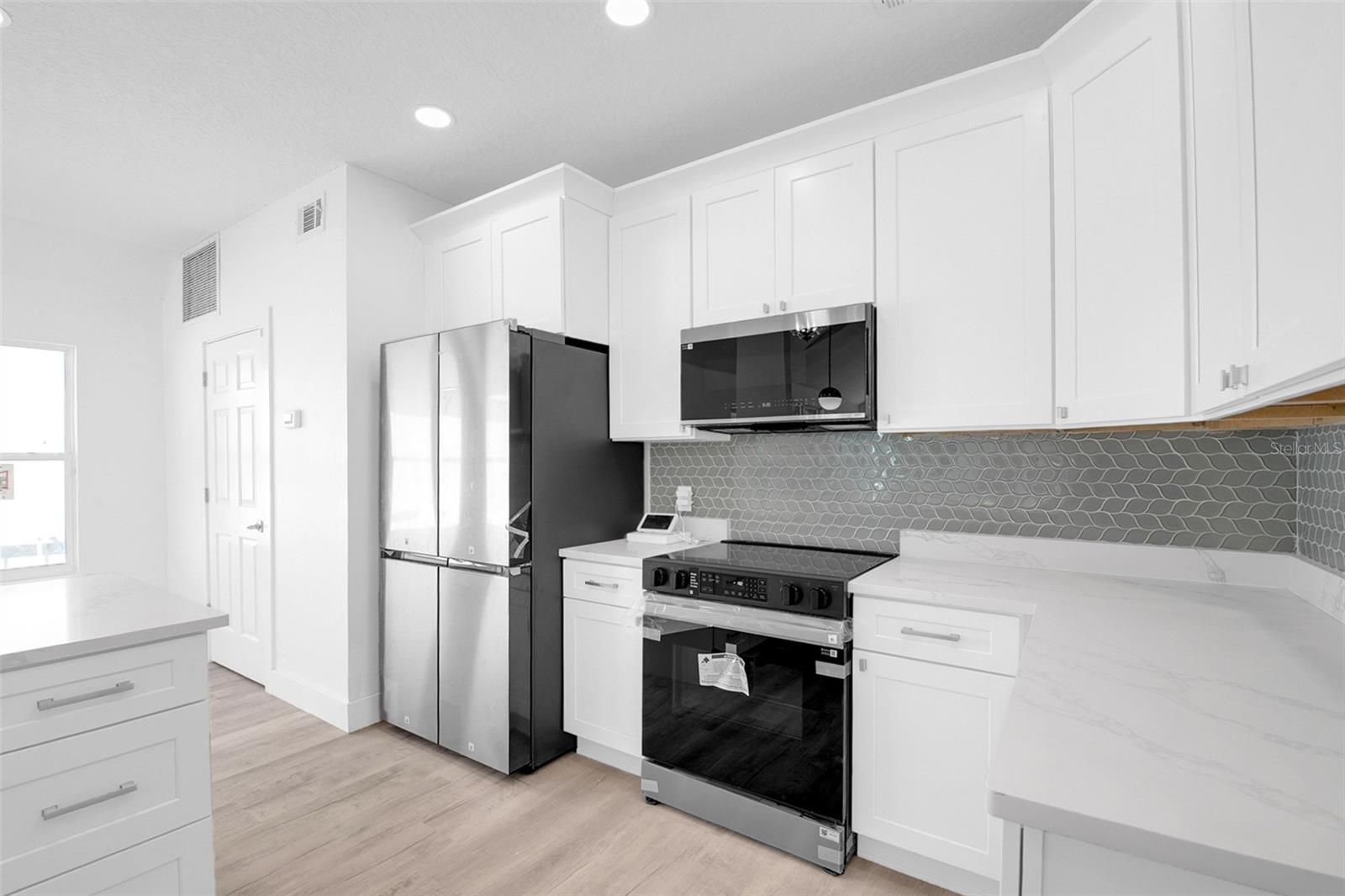 Image 5 of 47 For 649 Remington Oak Drive
