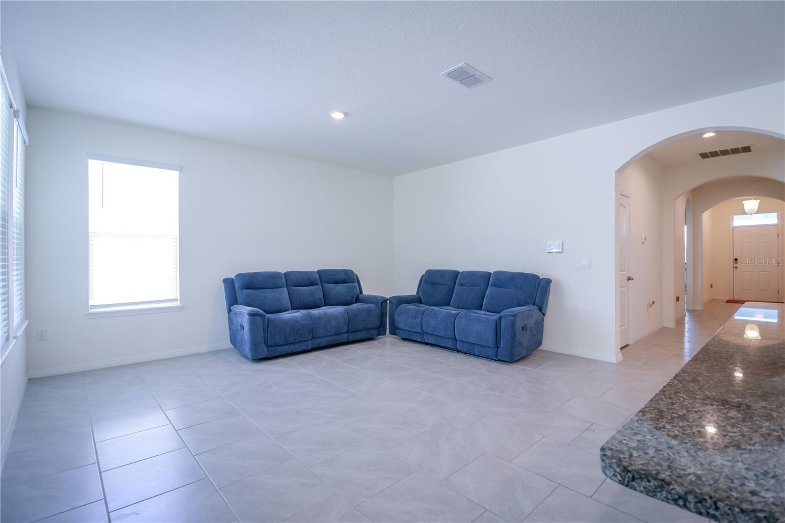 Image 8 of 29 For 1602 Barberry Drive