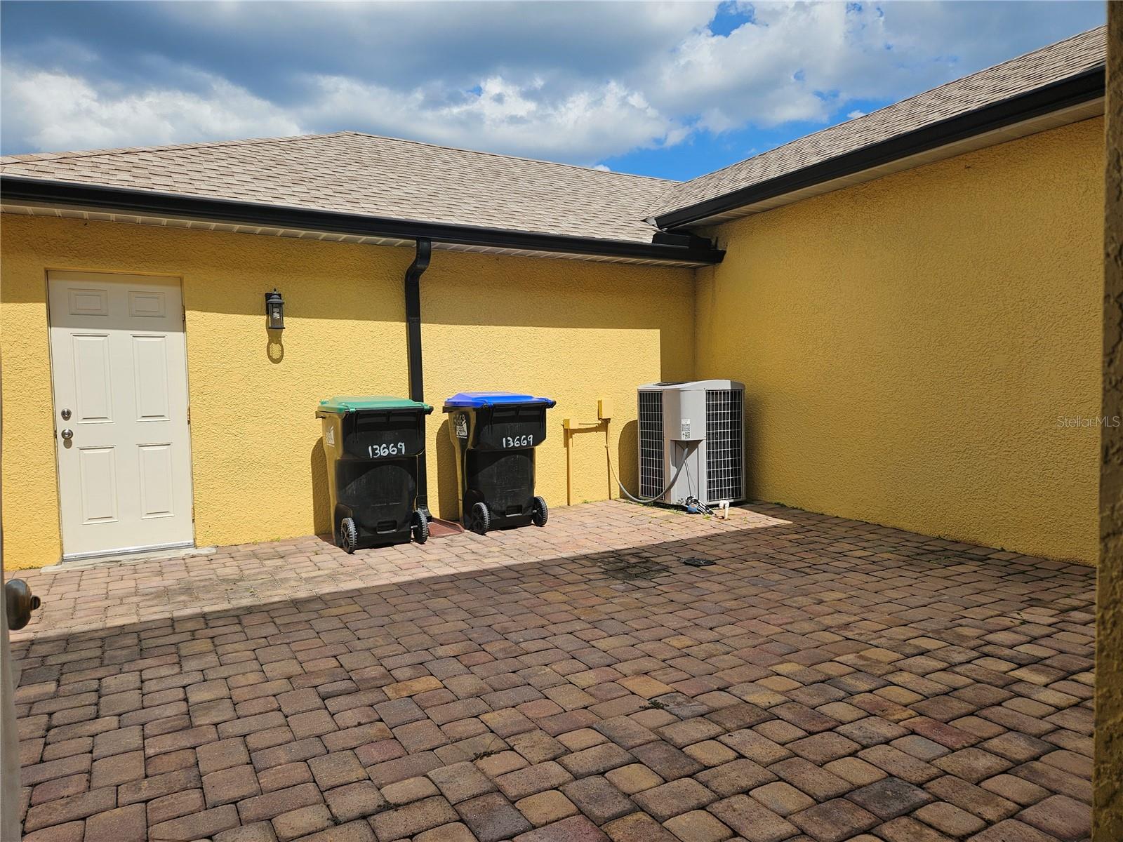Image 40 of 42 For 13669 Beauregard Pl