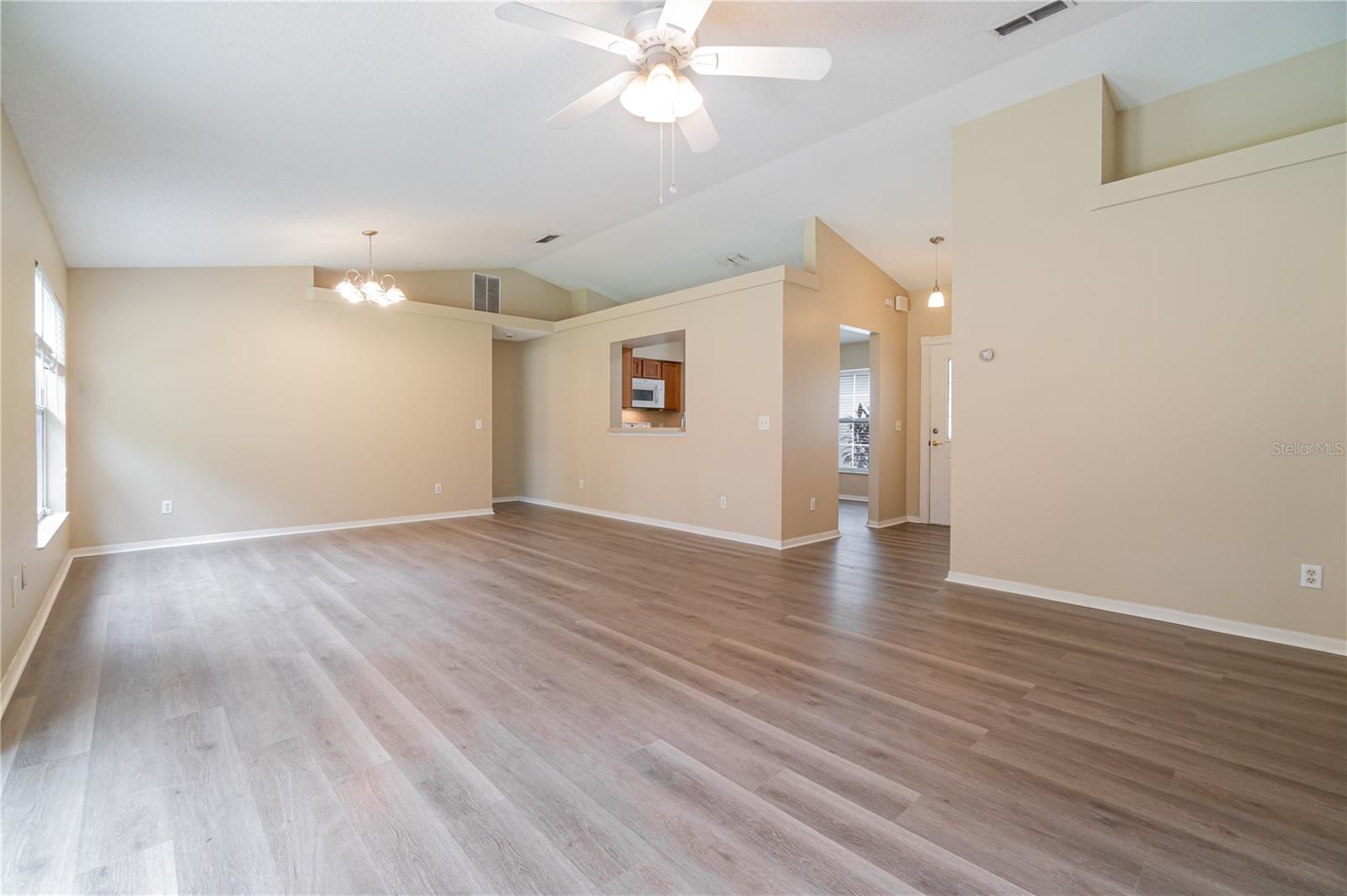 Image 3 of 15 For 11824 Caruso Drive