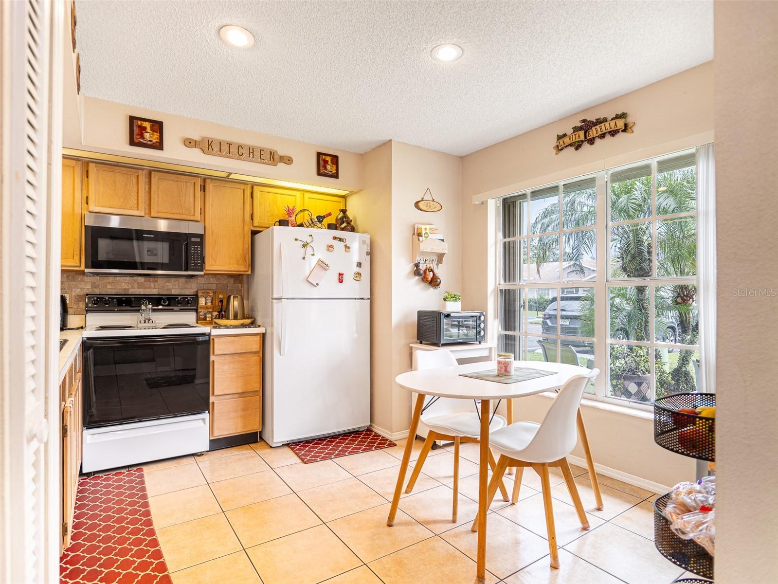 Image 5 of 21 For 14682 Laguna Beach Circle