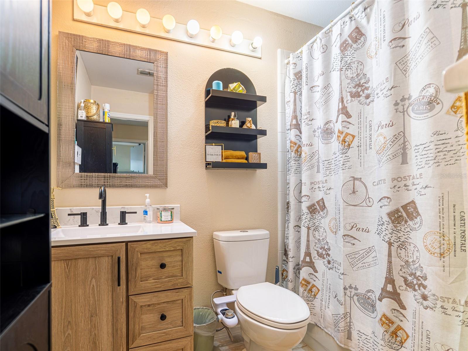 Image 9 of 21 For 14682 Laguna Beach Circle