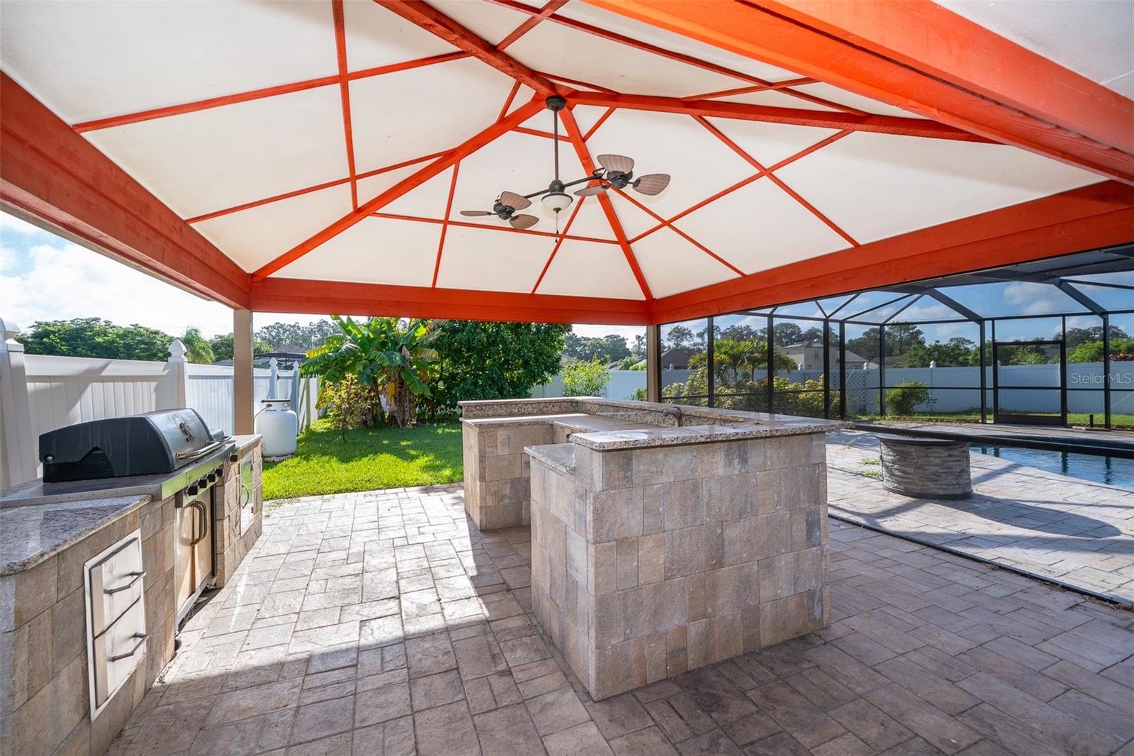 Image 17 of 30 For 807 San Remo Court