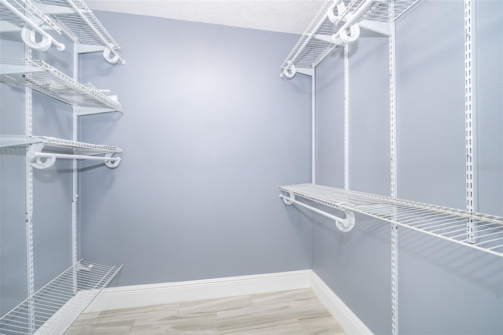 Image 19 of 30 For 807 San Remo Court